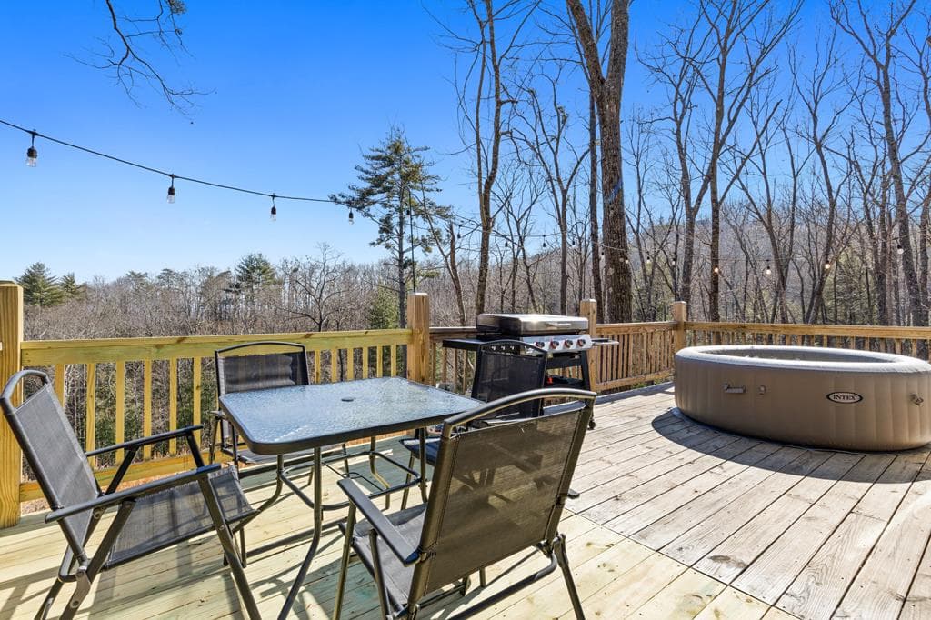 465 White Oak Circle, Blue Ridge GA 30513 - Photo
