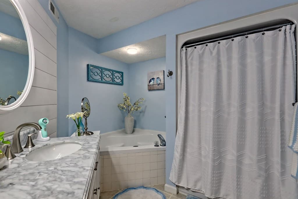 300 Ginger Creek Lane, Clayton GA 30525 - Photo
