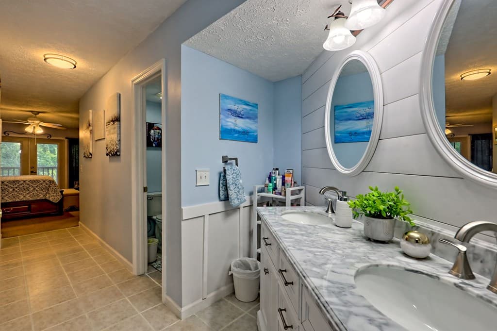 300 Ginger Creek Lane, Clayton GA 30525 - Photo