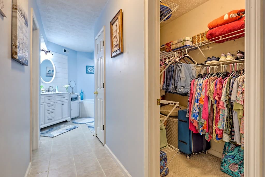 300 Ginger Creek Lane, Clayton GA 30525 - Photo