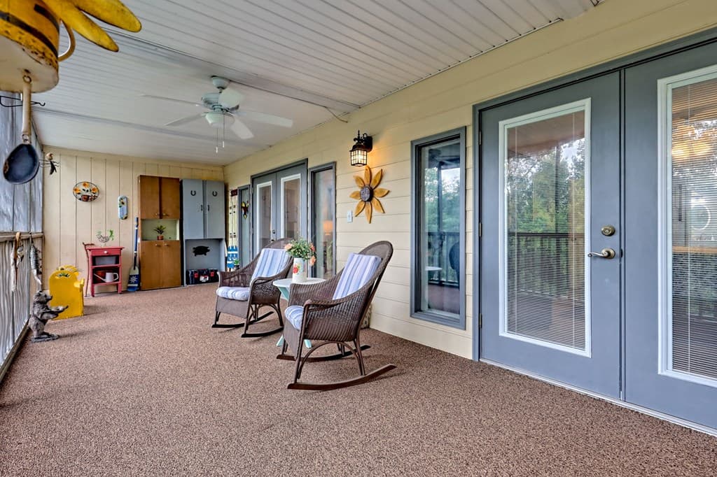 300 Ginger Creek Lane, Clayton GA 30525 - Photo