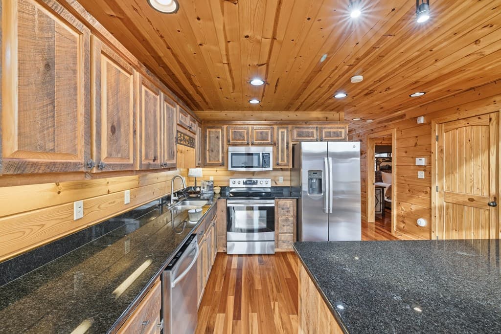 101 Falling Rock Road, Blue Ridge GA 30513 - Photo