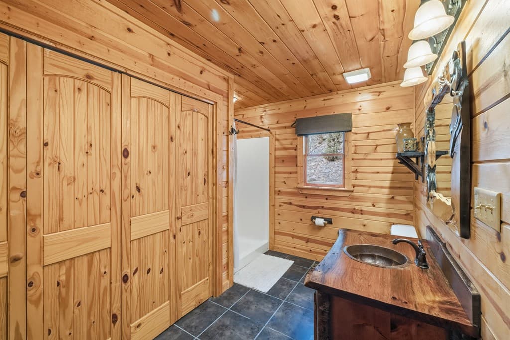 101 Falling Rock Road, Blue Ridge GA 30513 - Photo