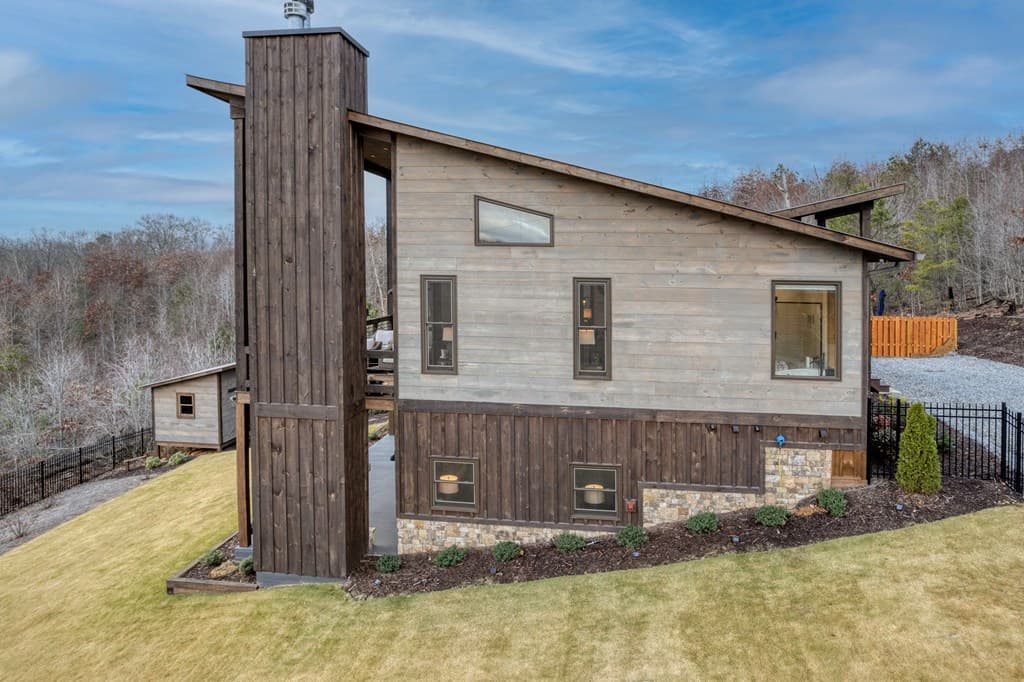 1083 Synacia Drive, Mineral Bluff GA 30559 - Photo