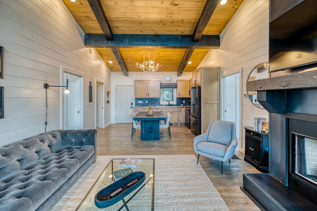 281 Raintree Bend, Blue Ridge GA 30513 - Photo