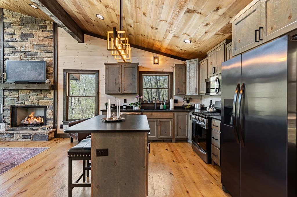 529 Hidden Valley Drive, Morganton GA 30560 - Photo