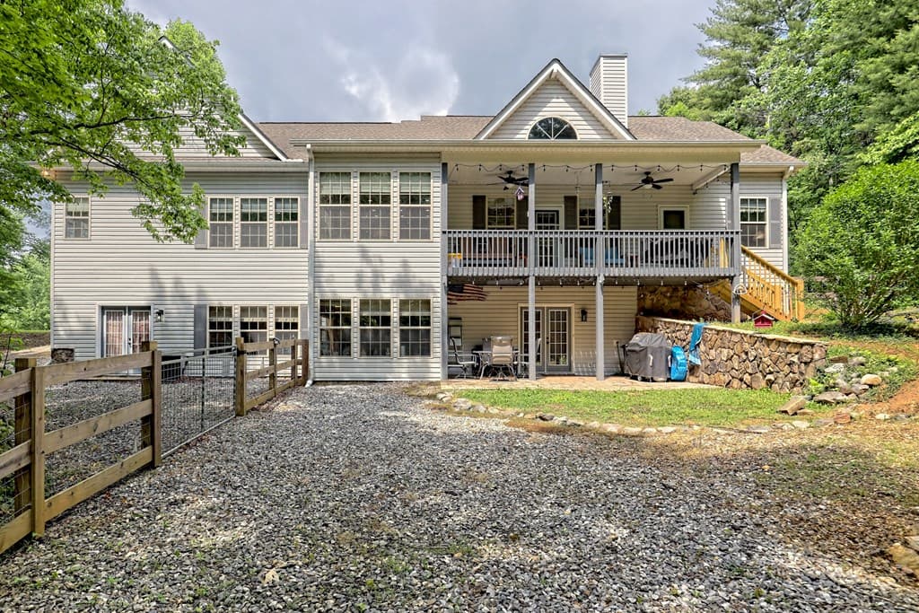 380 Patricks Drive, Blairsville GA 30512 - Photo