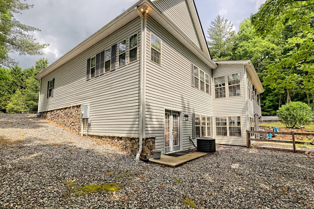 380 Patricks Drive, Blairsville GA 30512 - Photo