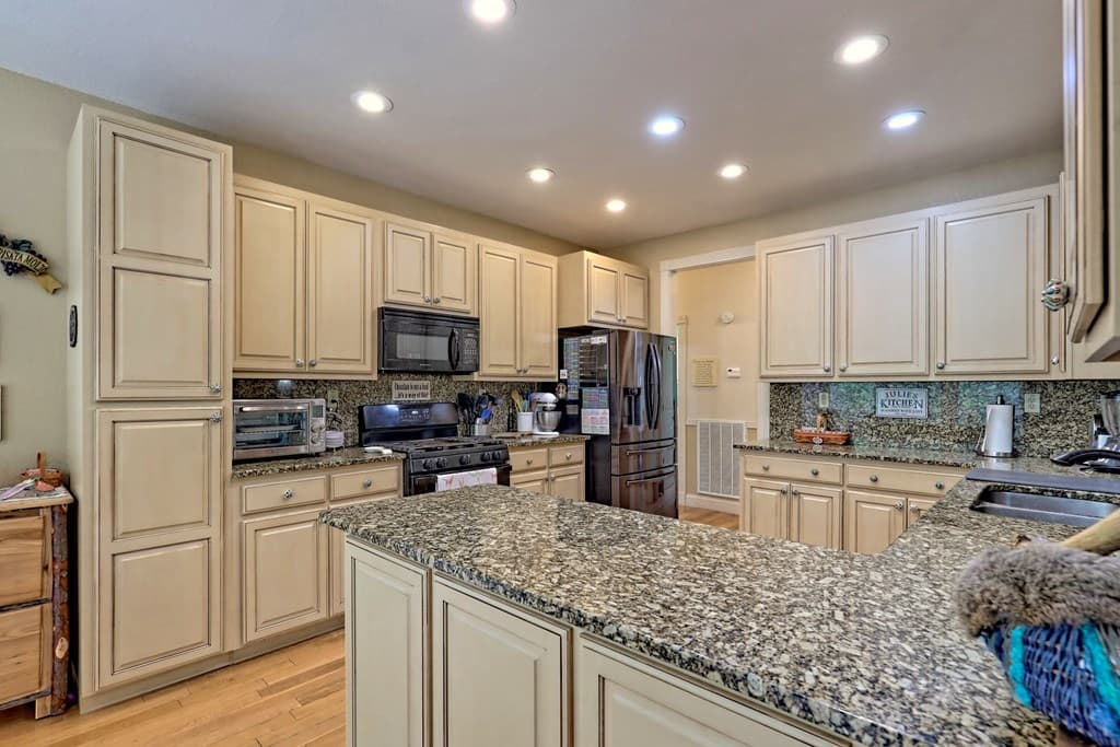 380 Patricks Drive, Blairsville GA 30512 - Photo