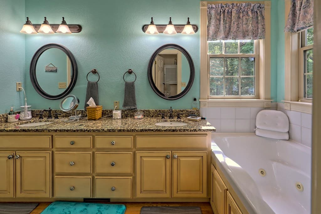 380 Patricks Drive, Blairsville GA 30512 - Photo