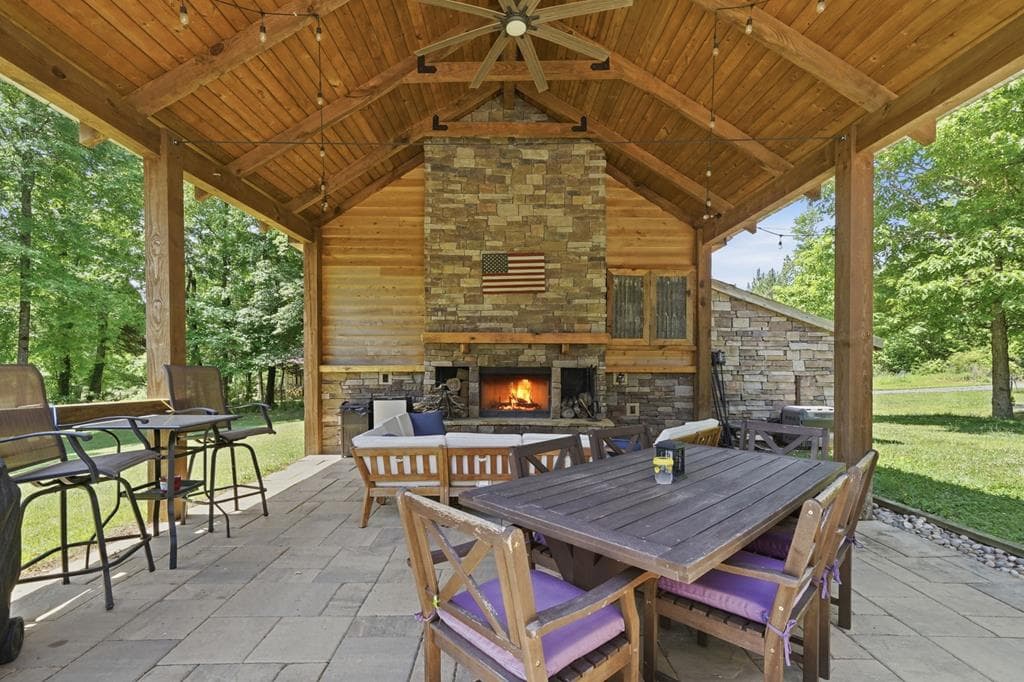 456 E Valley Road, Rydal GA 30171 - Photo