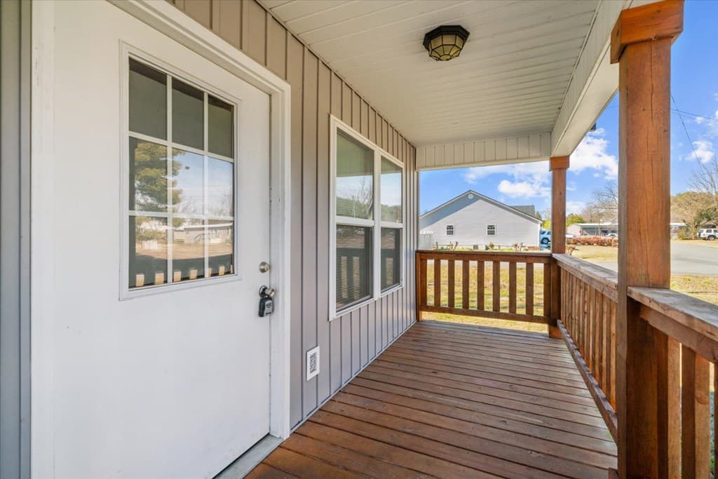 4 W 5th Avenue, Chatsworth GA 30705 - Photo