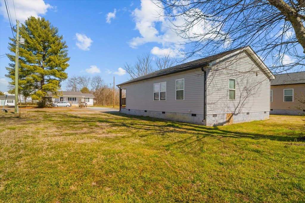 4 W 5th Avenue, Chatsworth GA 30705 - Photo