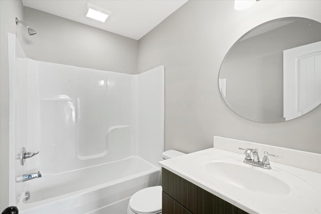 4 W 5th Avenue, Chatsworth GA 30705 - Photo