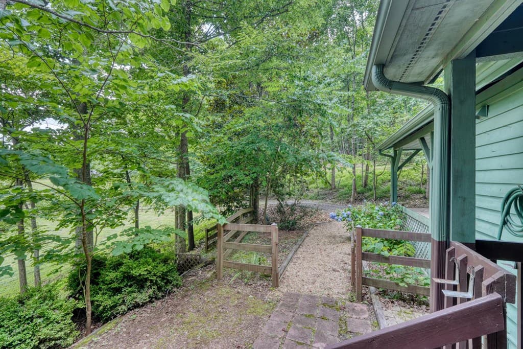 1160 Hidden Lake Road, Blairsville GA 30512 - Photo
