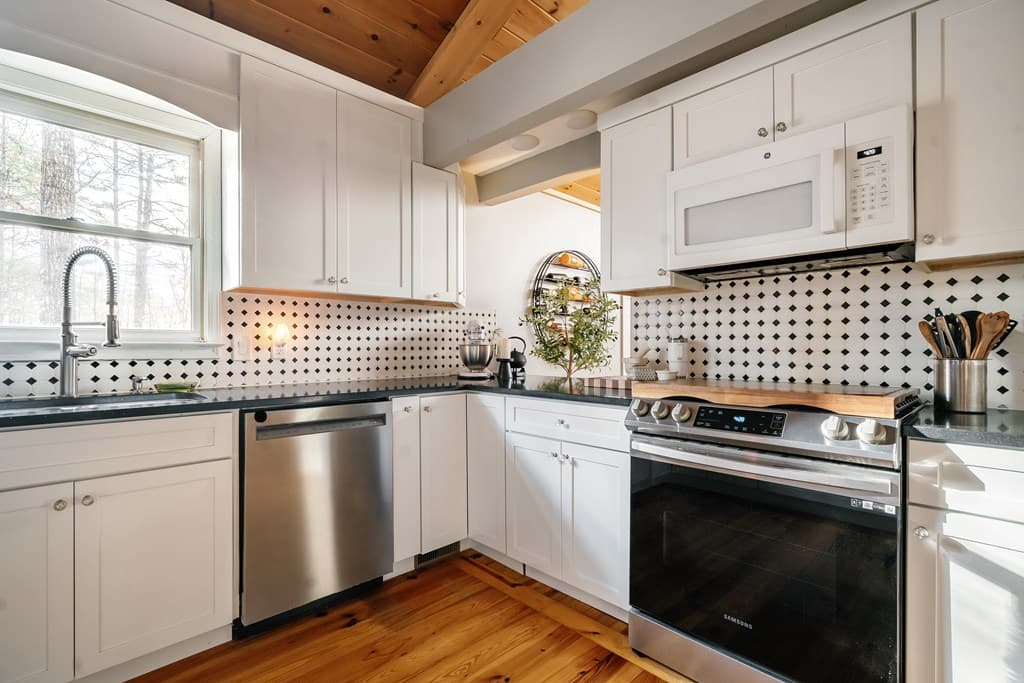 31 Highland Hammock Drive, Blue Ridge GA 30513 - Photo