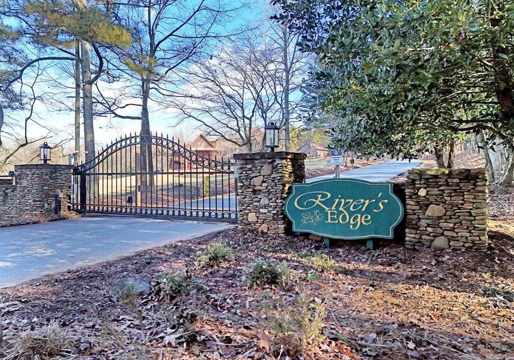 63 Misty Oaks Court, Ellijay GA 30536 - Photo