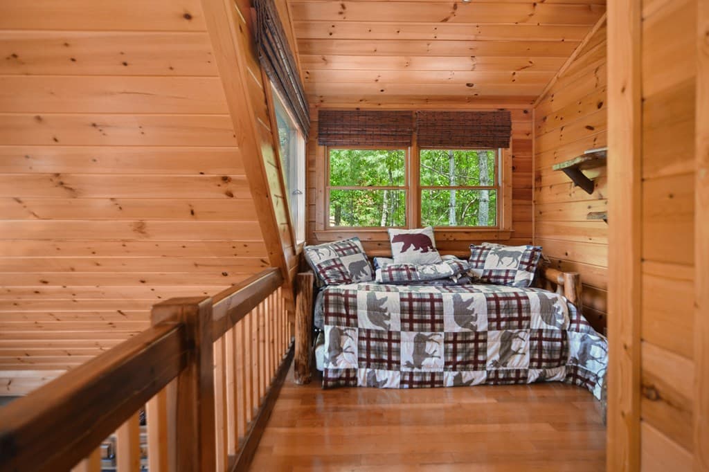 305 Skybound Road, Blue Ridge GA 30513 - Photo