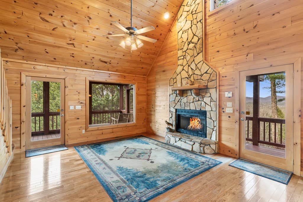 131 Toccoa Overlook Lane, Blue Ridge GA 30513 - Photo