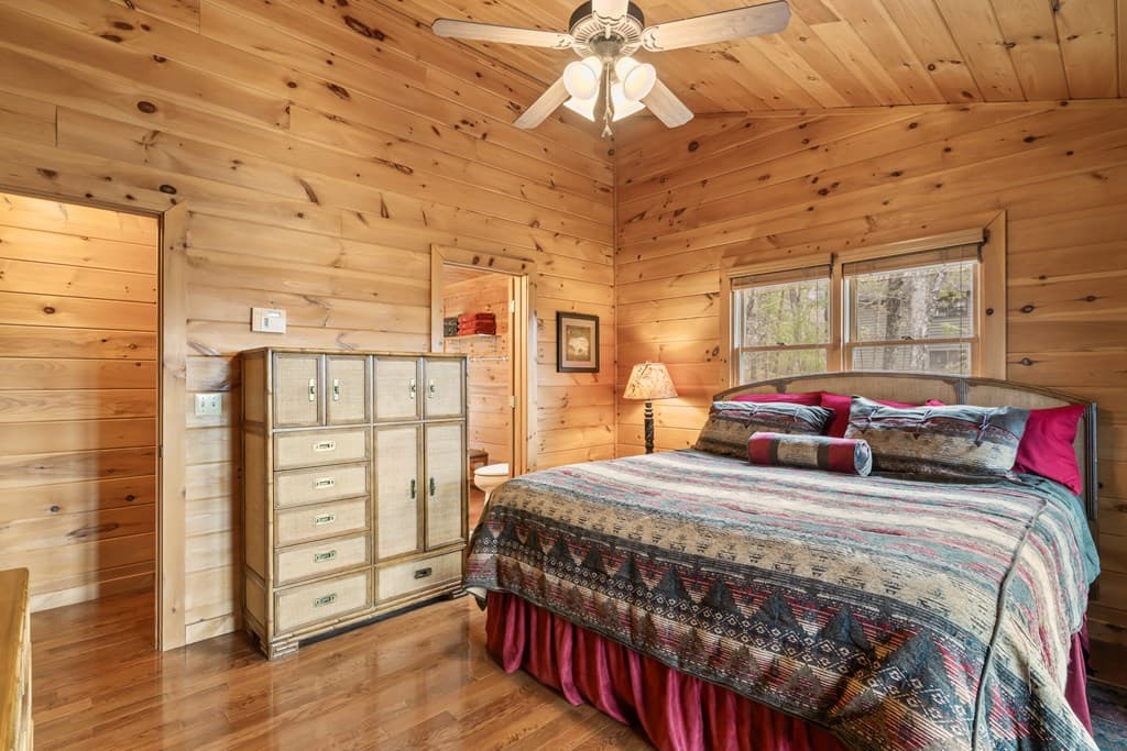 131 Toccoa Overlook Lane, Blue Ridge GA 30513 - Photo