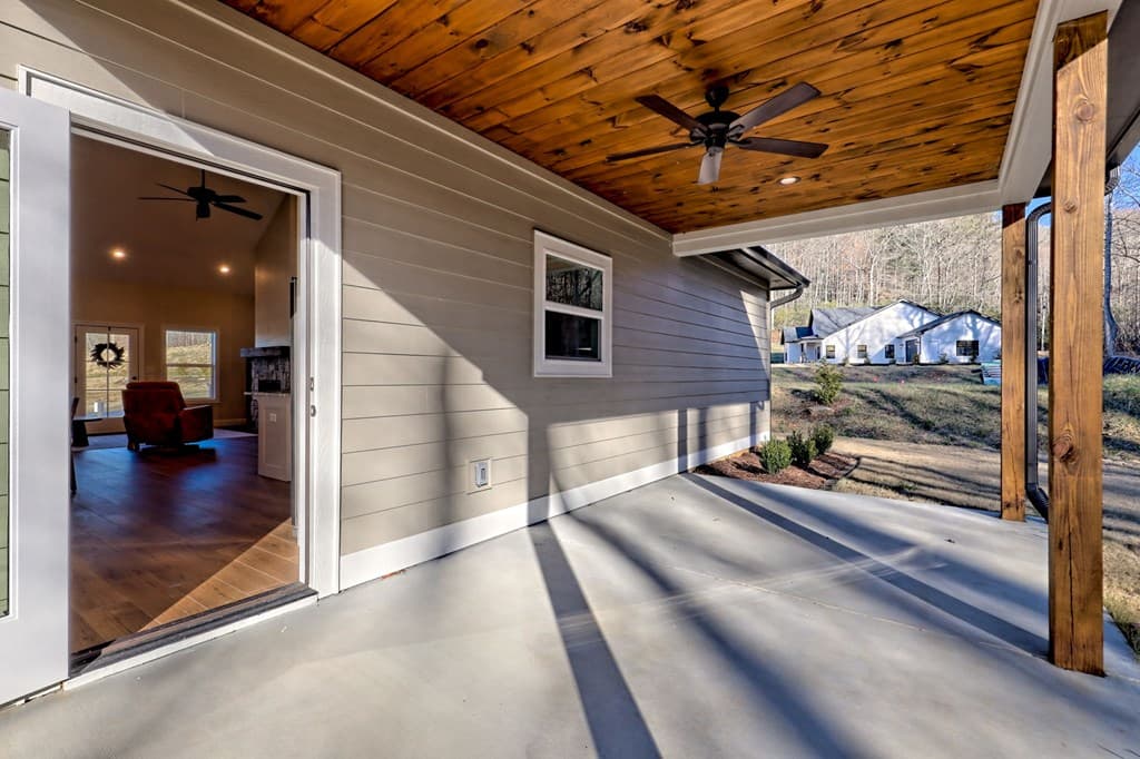 61 Mctyeire Drive, Young Harris GA 30582 - Photo