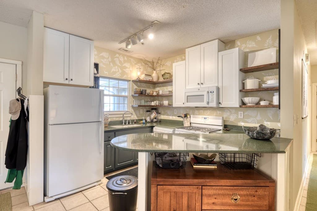 92 Glen Eagle Ct B303, Clayton GA 30525 - Photo