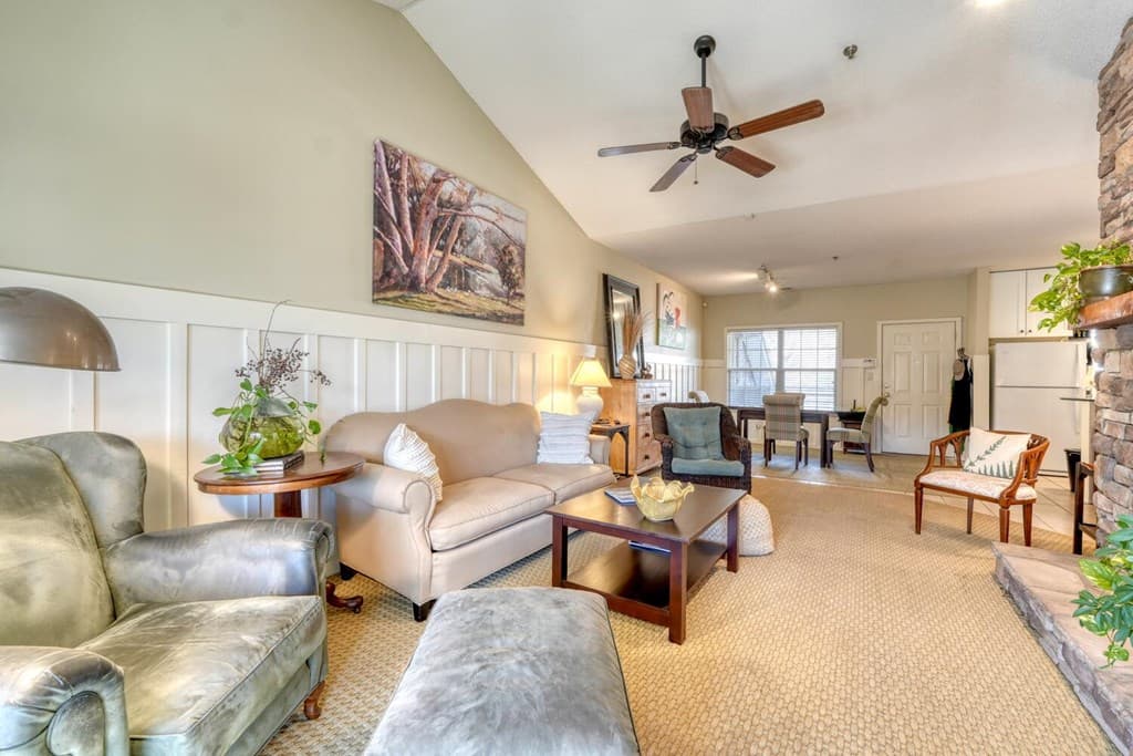 92 Glen Eagle Ct B303, Clayton GA 30525 - Photo