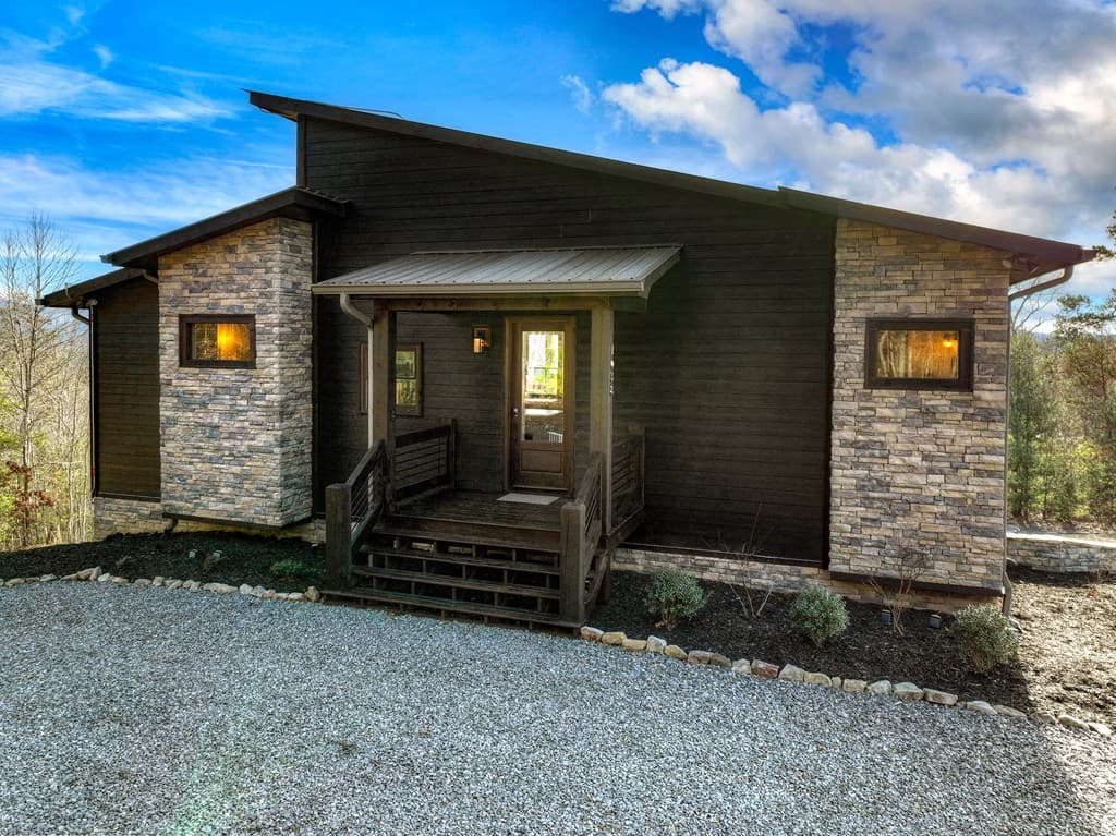 1038 Synacia Drive, Mineral Bluff GA 30559 - Photo