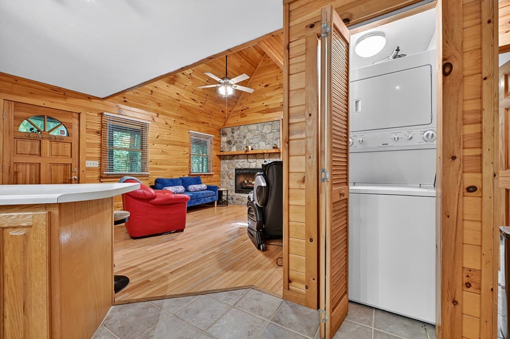 1466 Indian Trail, Mccaysville GA 30555 - Photo