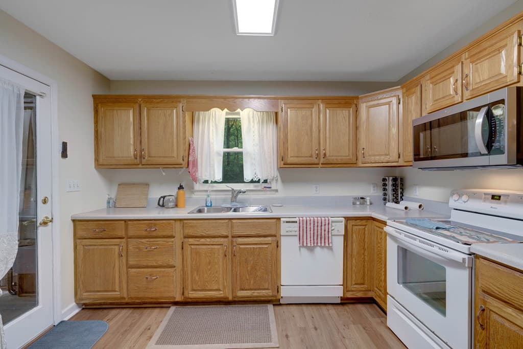 125 Jess Hooper Drive, Hayesville NC 28904 - Photo