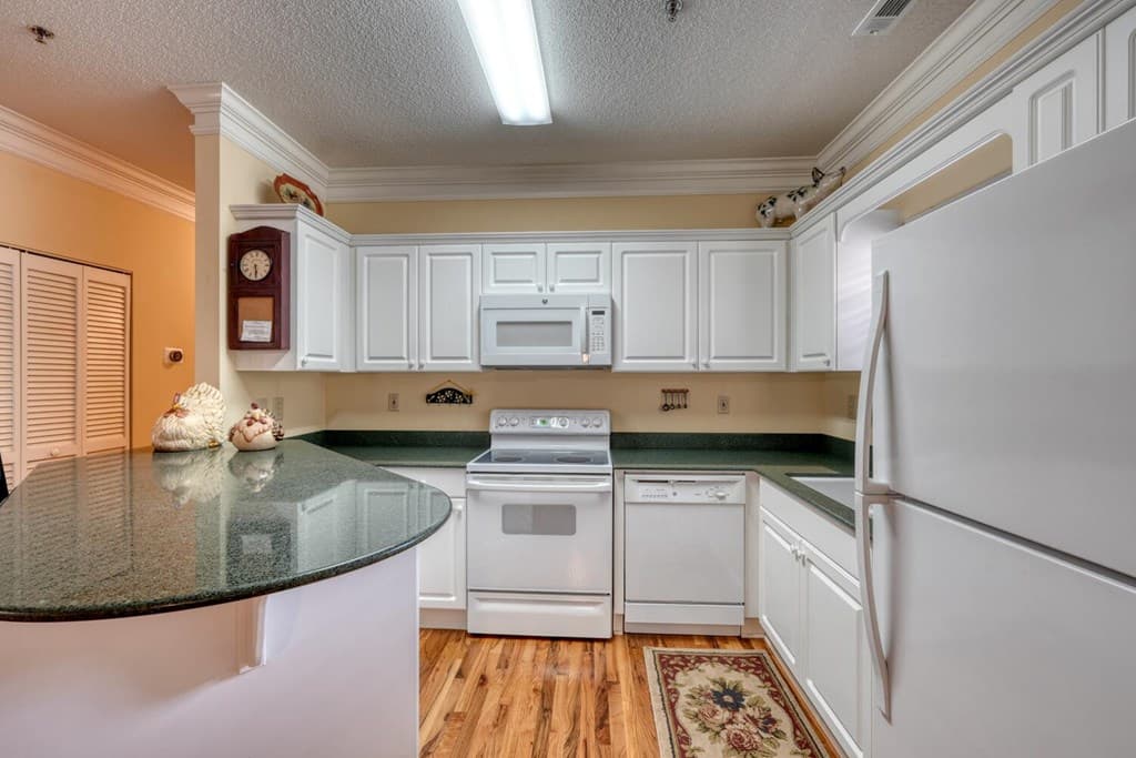94 Glen Eagle Ct C202, Clayton GA 30525 - Photo