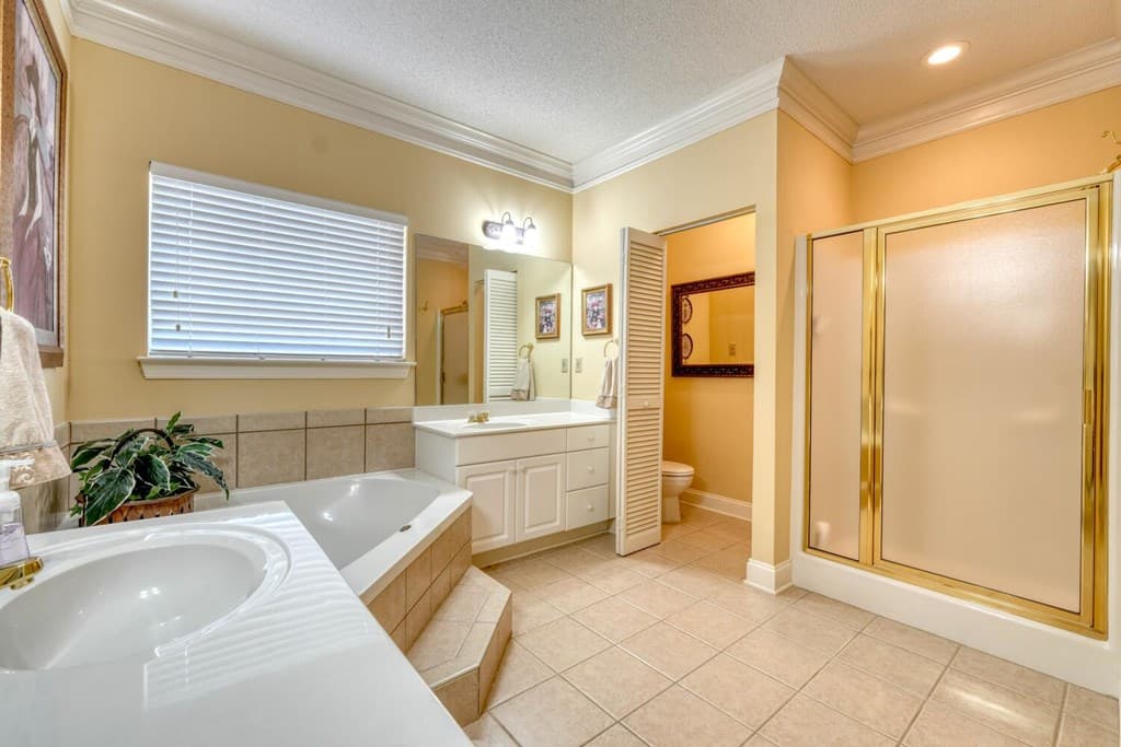 94 Glen Eagle Ct C202, Clayton GA 30525 - Photo