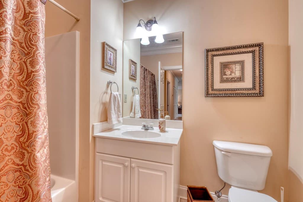 94 Glen Eagle Ct C202, Clayton GA 30525 - Photo