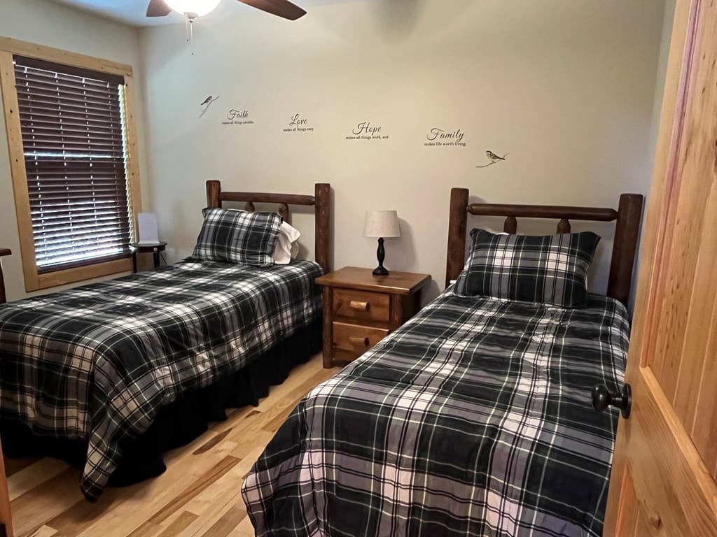 465 Confederate Circle, Murphy NC 27906 - Photo