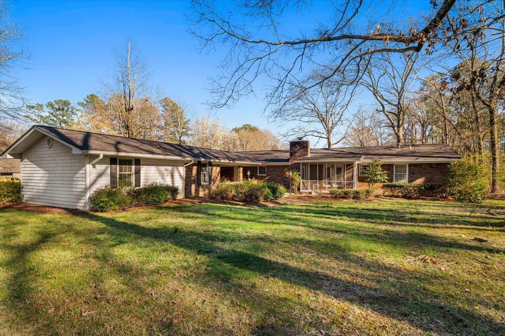 527 E Austin Dr, Chatsworth GA 30705 - Photo