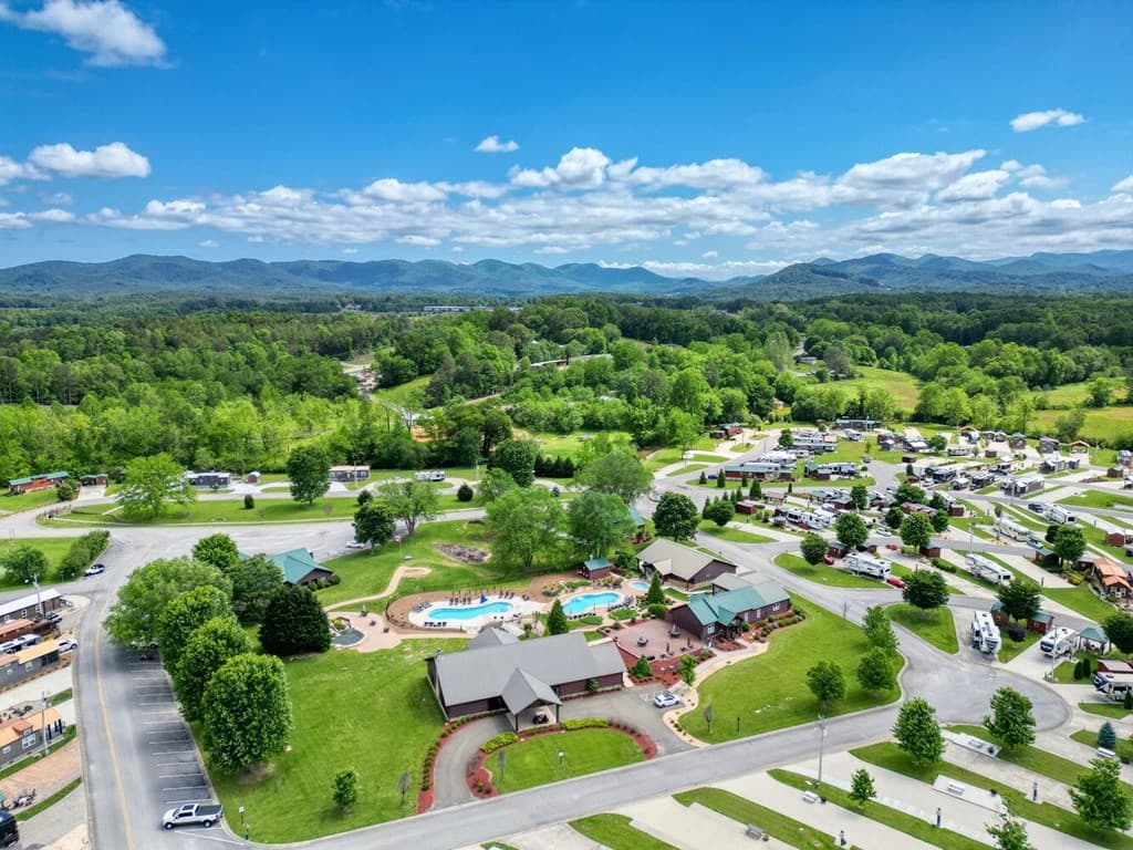 310 Mountain Creek Road, Blairsville GA 30512 - Photo