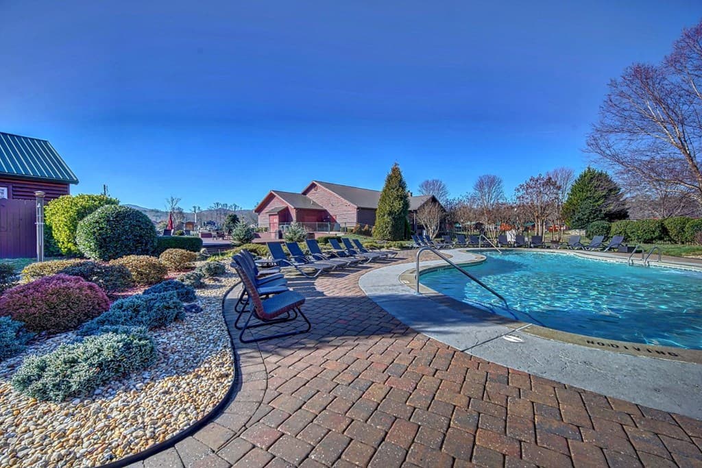 310 Mountain Creek Road, Blairsville GA 30512 - Photo