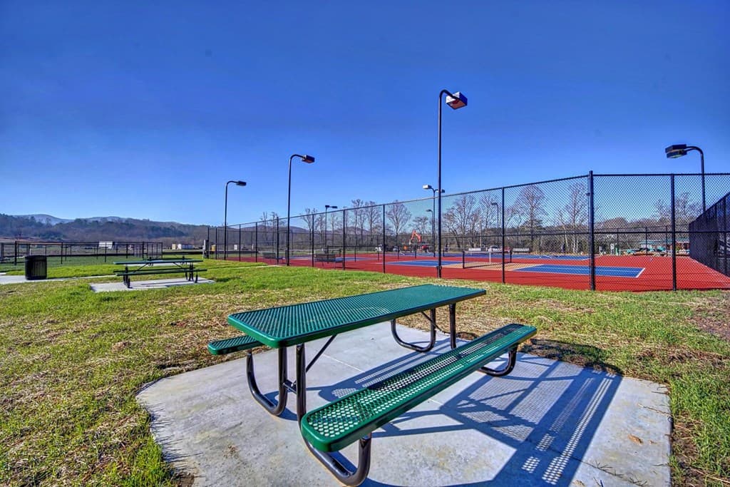 310 Mountain Creek Road, Blairsville GA 30512 - Photo