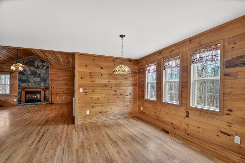 144 Emerald Cove Drive, Ellijay GA 30540 - Photo