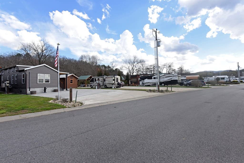 435 Golden Nugget, Blairsville GA 30512 - Photo