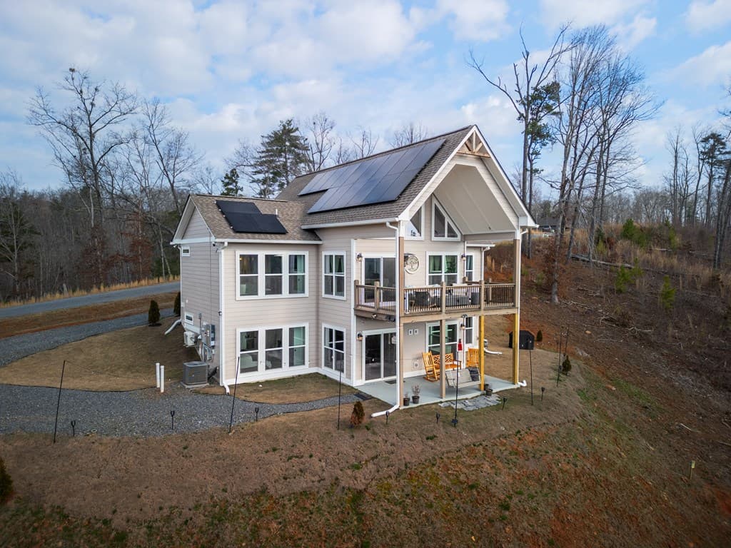 497 S Jakes Landing Way, Ellijay GA 30540 - Photo