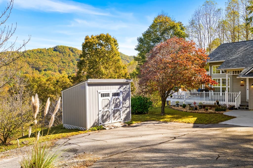 295 White Oak Drive, Warne NC 28909 - Photo