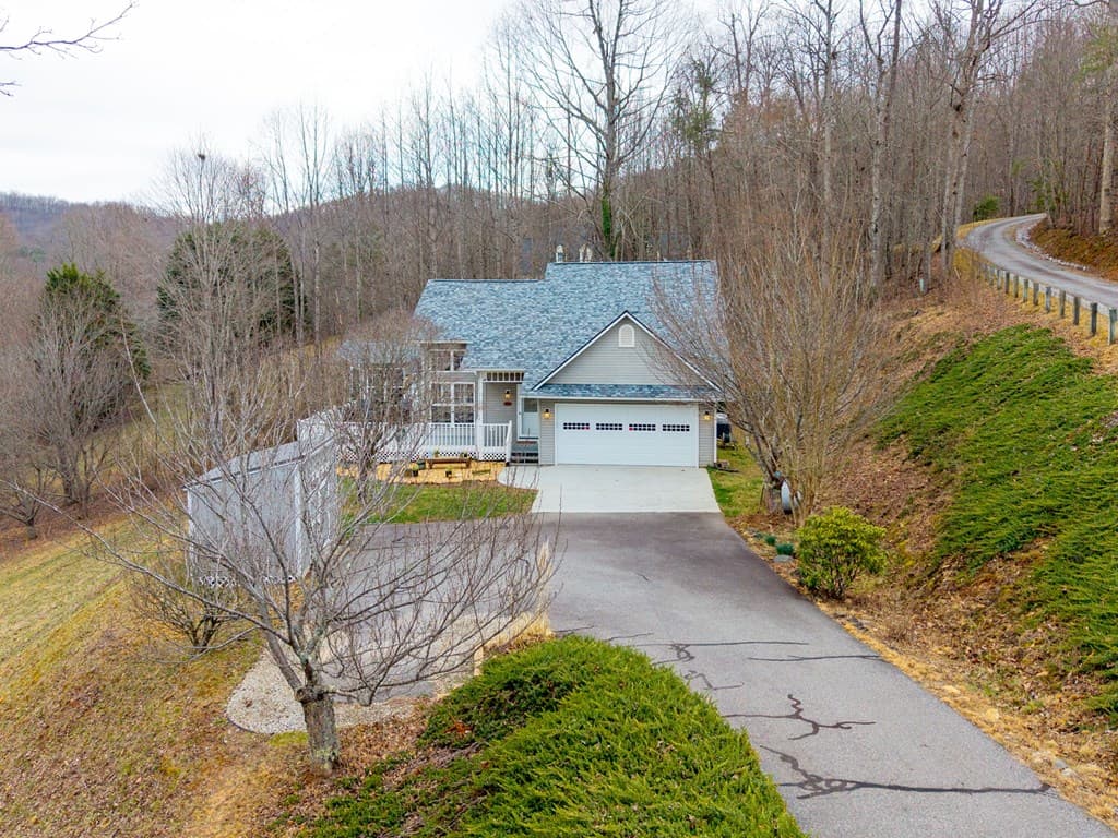 295 White Oak Drive, Warne NC 28909 - Photo