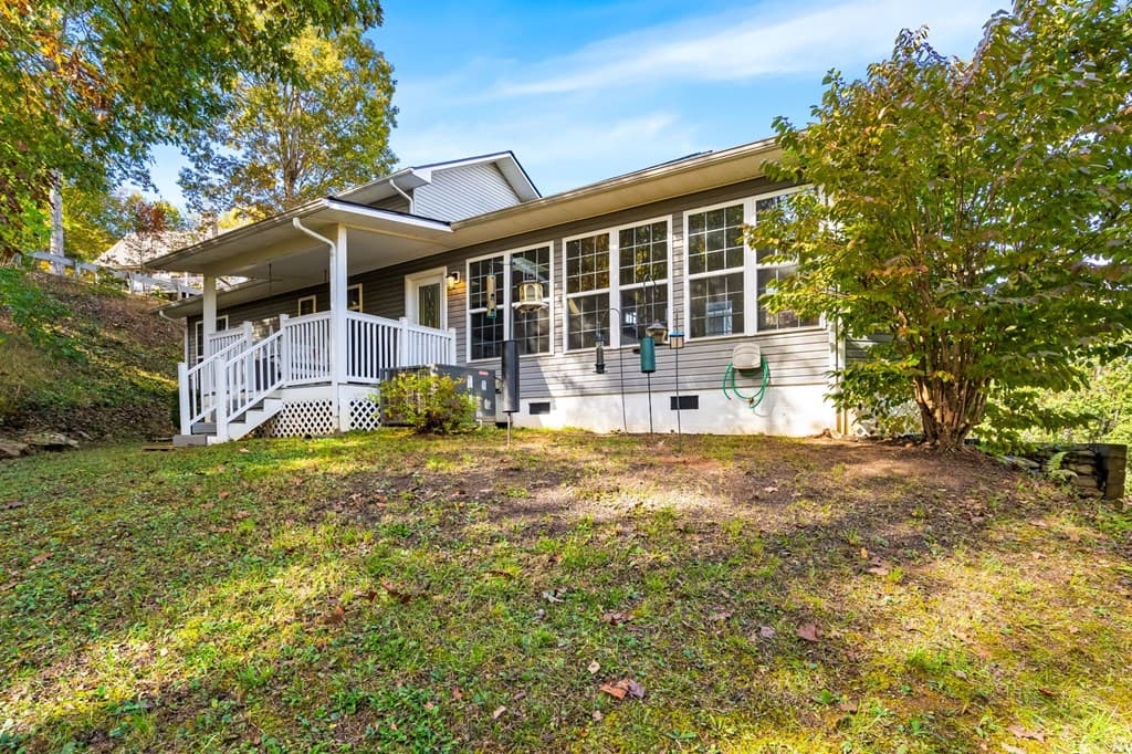 295 White Oak Drive, Warne NC 28909 - Photo