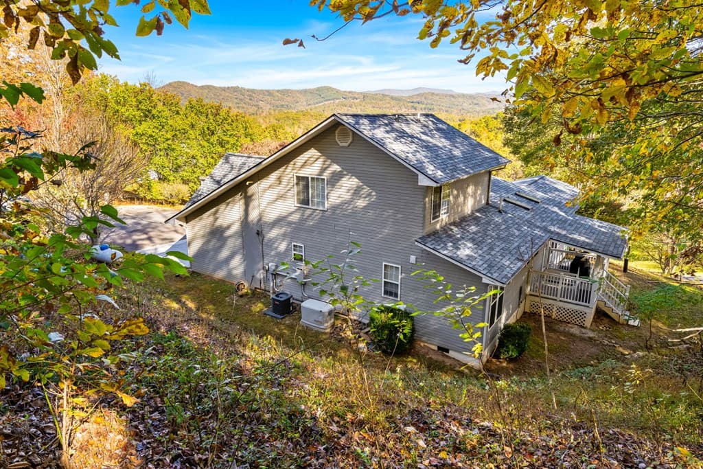 295 White Oak Drive, Warne NC 28909 - Photo