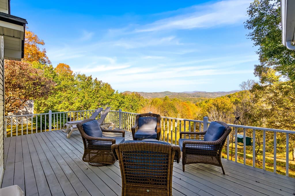 295 White Oak Drive, Warne NC 28909 - Photo