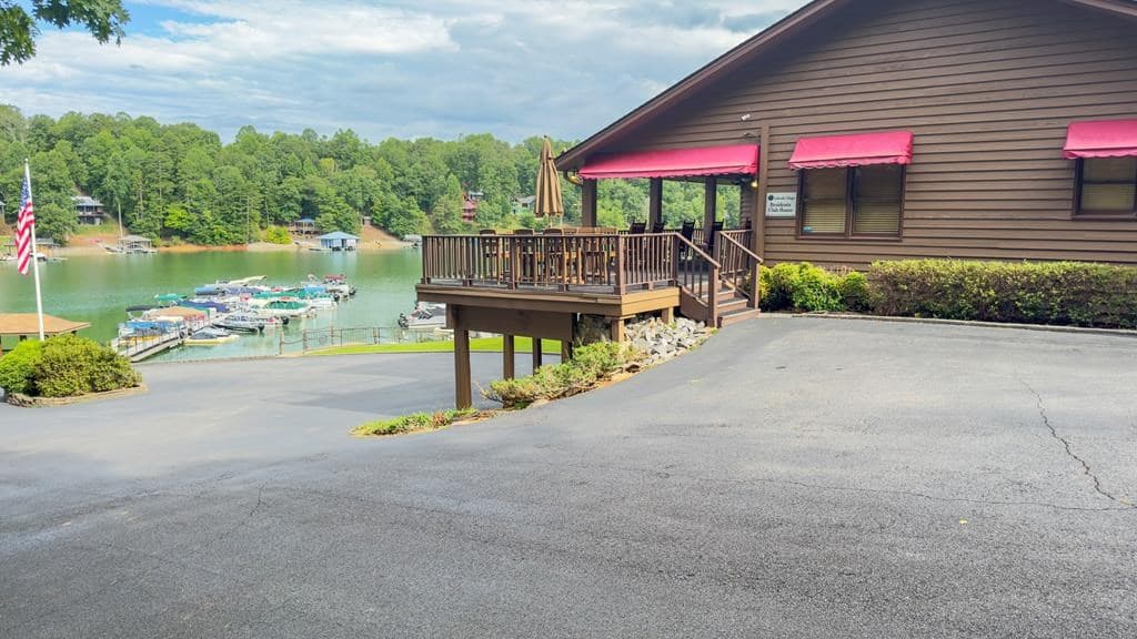 600 Lakeside Drive, Blairsville GA 30512 - Photo