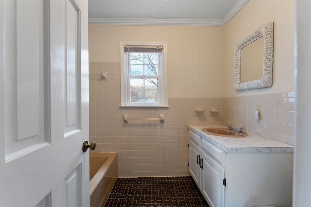 174 Cline Drive, Cartersville GA 30120 - Photo