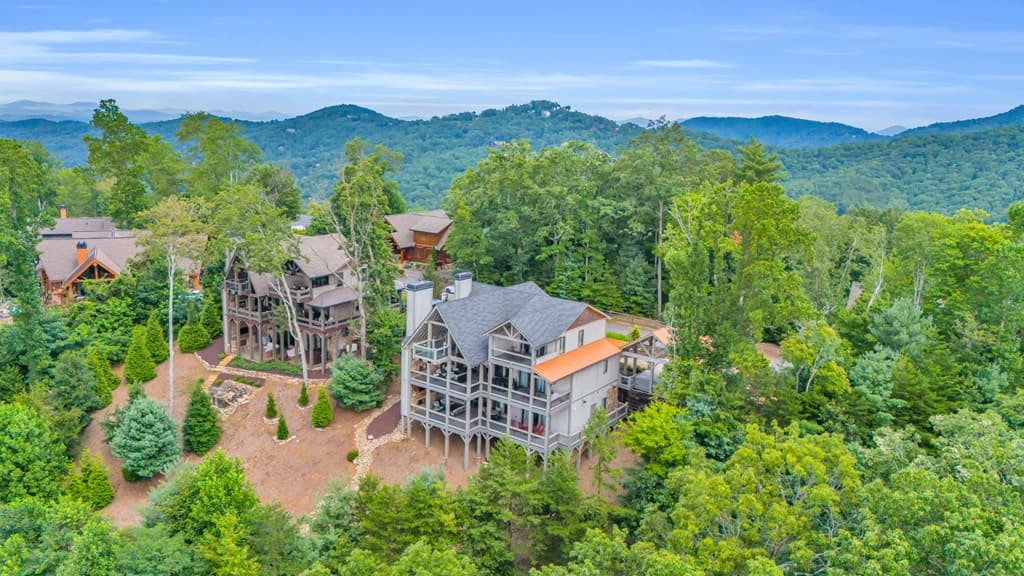 540 Overlook Drive, Blue Ridge GA 30513 - Photo