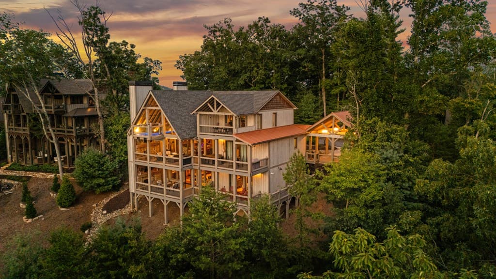 540 Overlook Drive, Blue Ridge GA 30513 - Photo